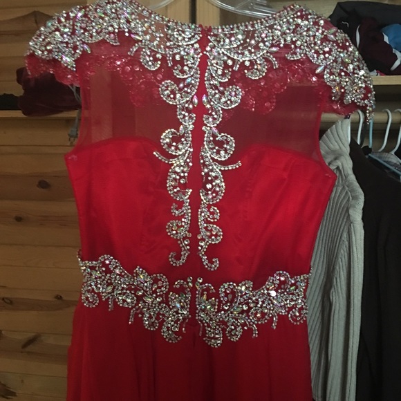 Prom dress - Picture 4 of 4